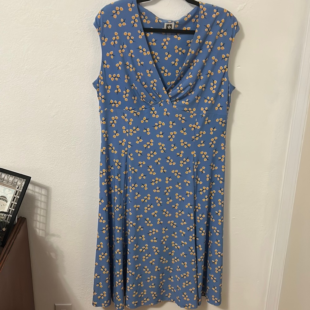 Ann Klein sz 16 Blue floral dress with cap sleeve